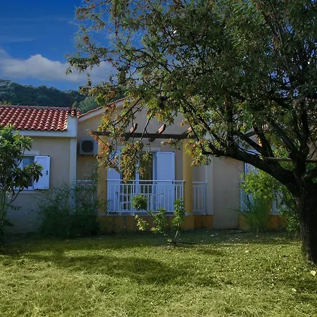 Light House * كاتيليوس